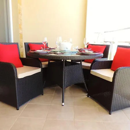The Penthouse Apartman
